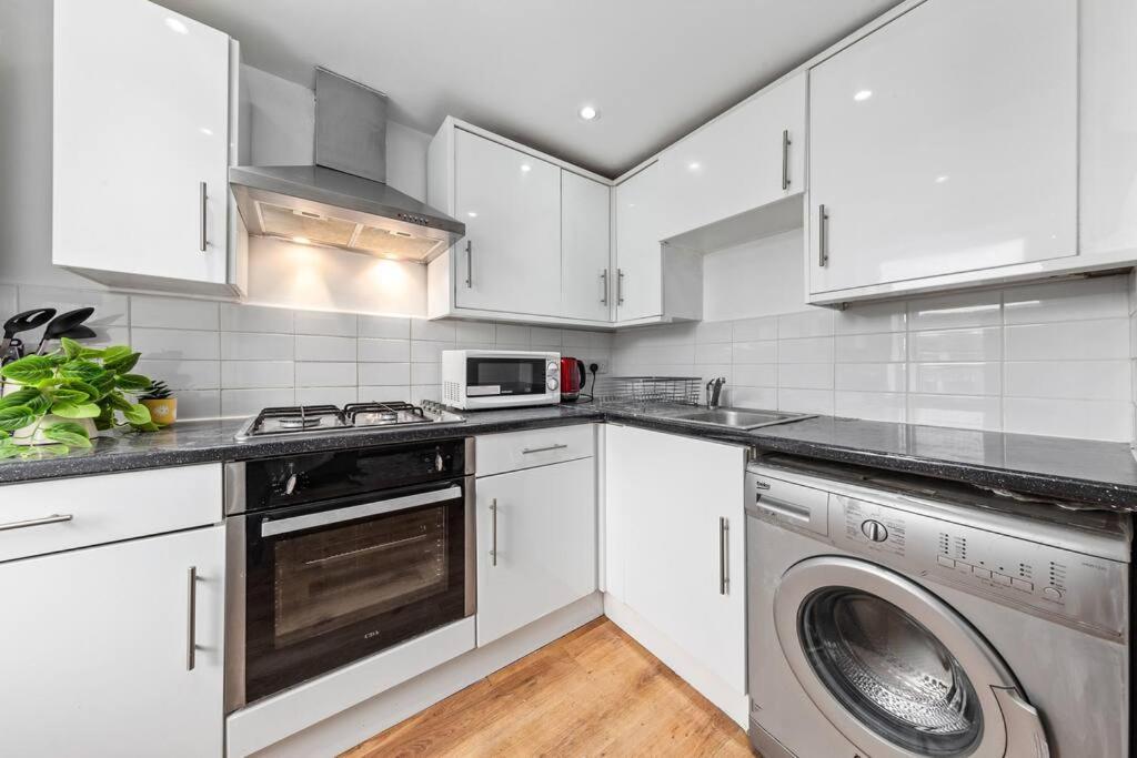 Apartament 1Br Modern Flat On Edgware Rd Ed3 Londyn Zewnętrze zdjęcie