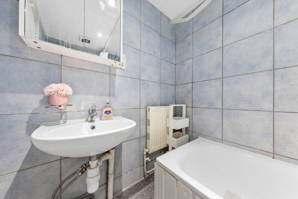 Apartament 1Br Modern Flat On Edgware Rd Ed3 Londyn Zewnętrze zdjęcie